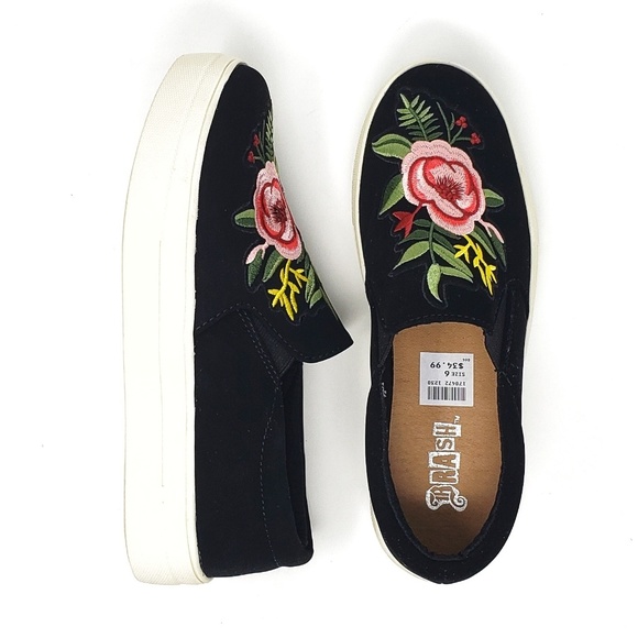 Brash Shoes - Brash | Black Embroidered Platform Flats Size 6